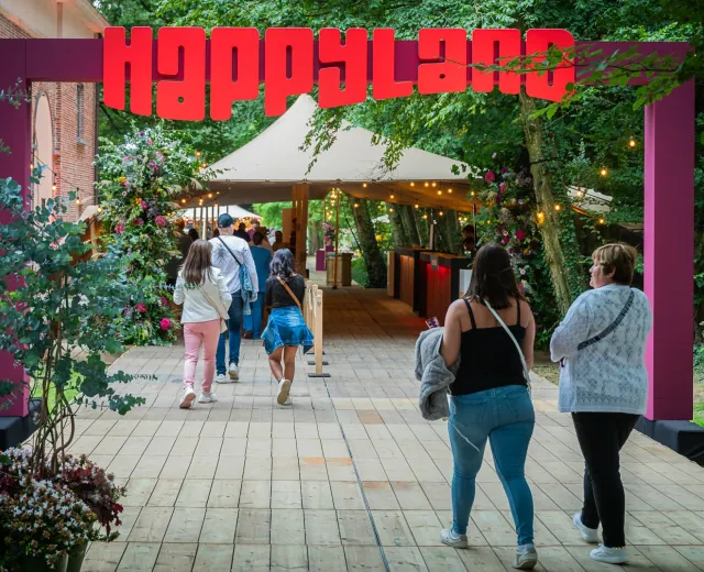 Happyland Group Daenens